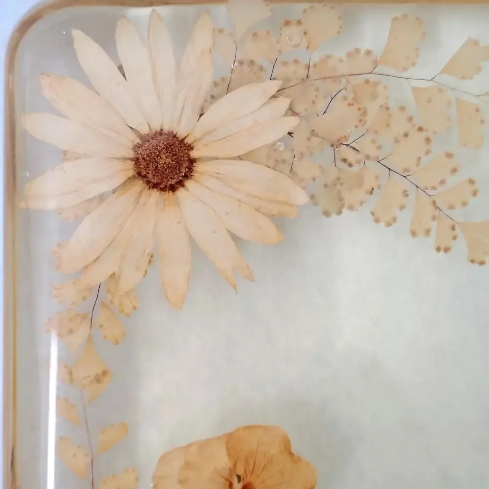 Vintage Yellow Resin Dried Flowers Bathroom Footed Vanity Tray Trinket Display